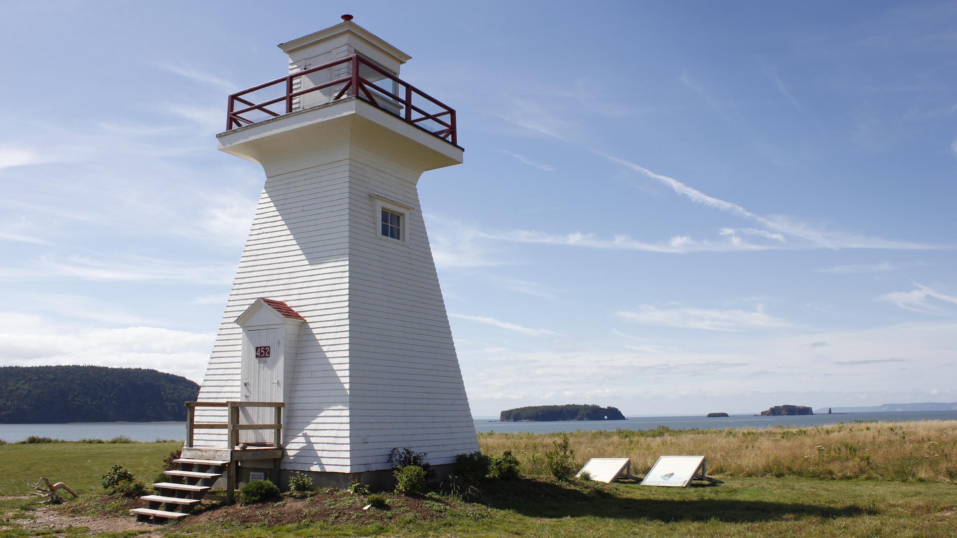 ShowLighthouse