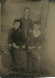 Tin-type-09-Two-ladies-and-a-man