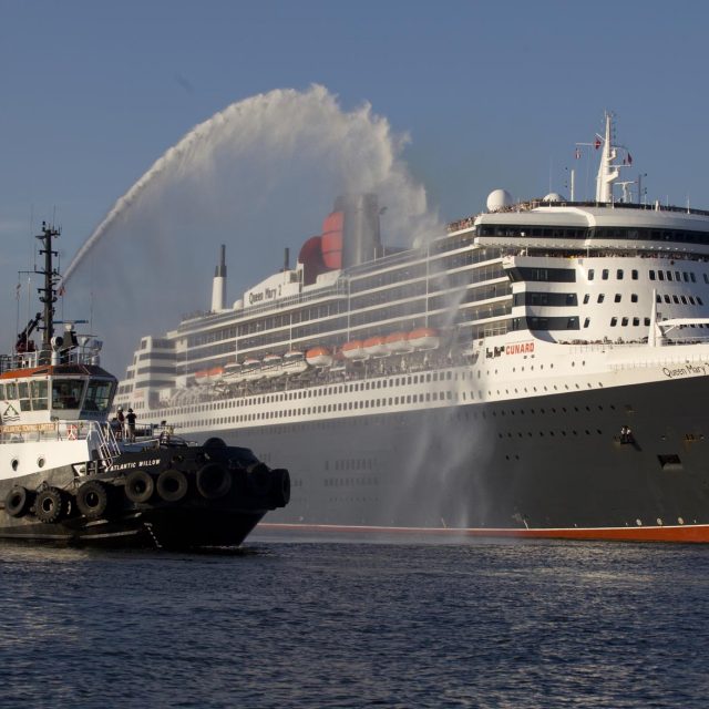 Queen Mary cruise ship visits Halifax.